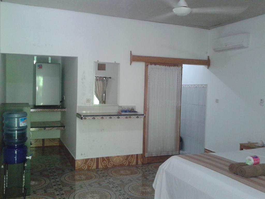 Putri Homestay Gili Meno Eksteriør billede