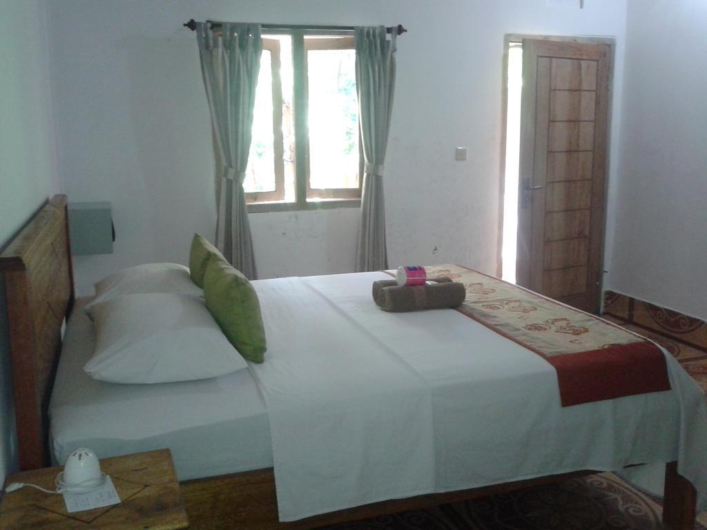 Putri Homestay Gili Meno Eksteriør billede