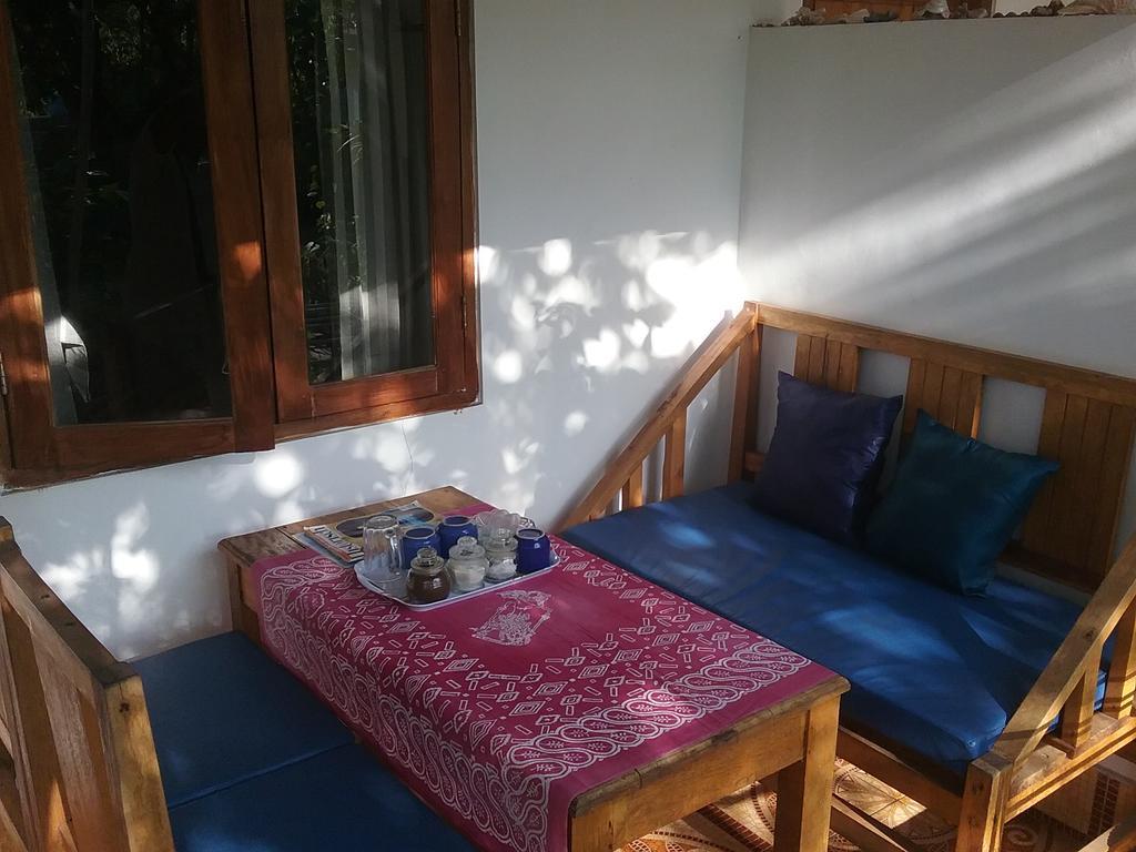 Putri Homestay Gili Meno Eksteriør billede