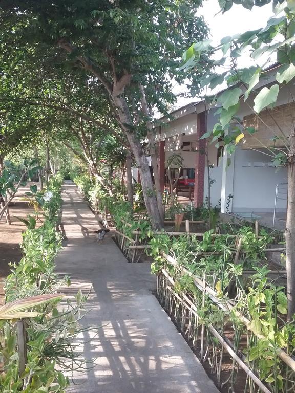 Putri Homestay Gili Meno Eksteriør billede