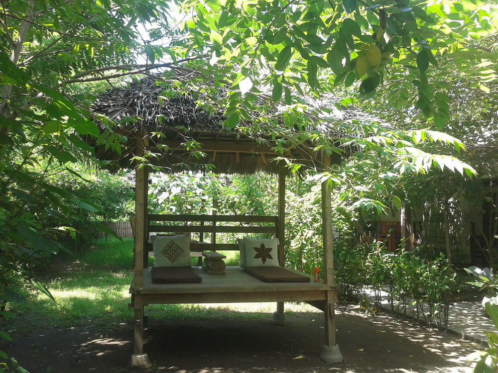 Putri Homestay Gili Meno Eksteriør billede